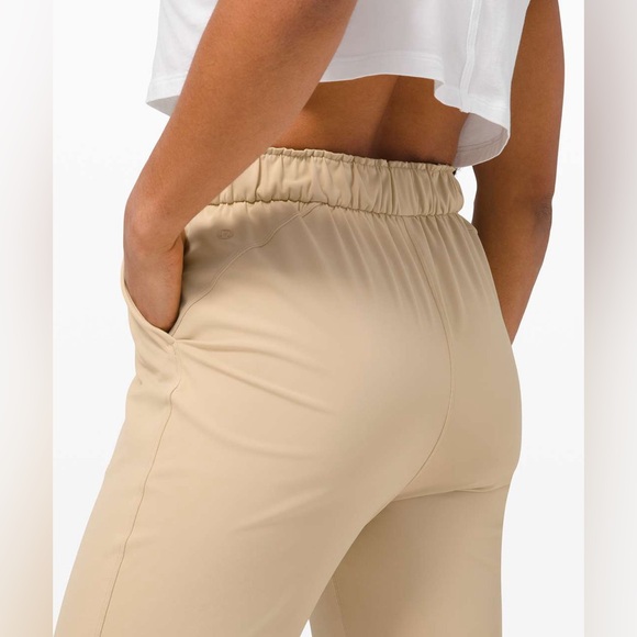 Lululemon Keep Moving Jogger sz 2 Trench - Picture 4 of 12